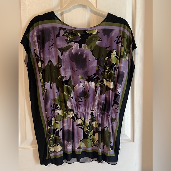 Flower Top - Picture 2 of 2